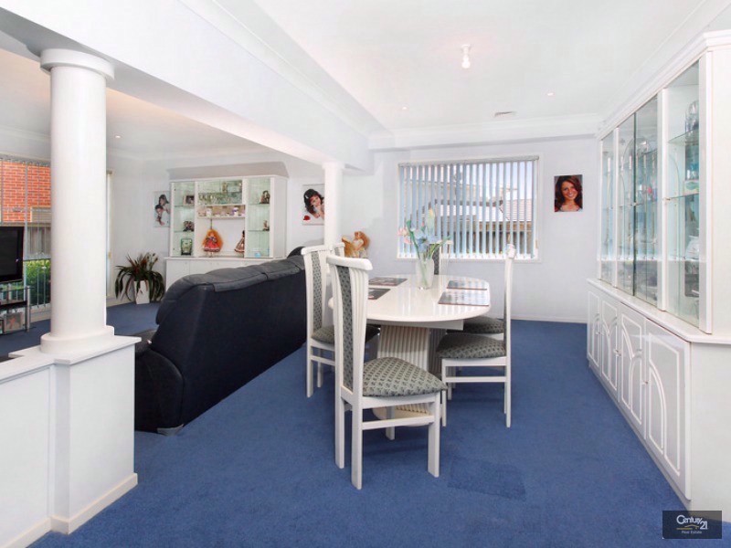 8 Langholm Court, Kellyville NSW 2155