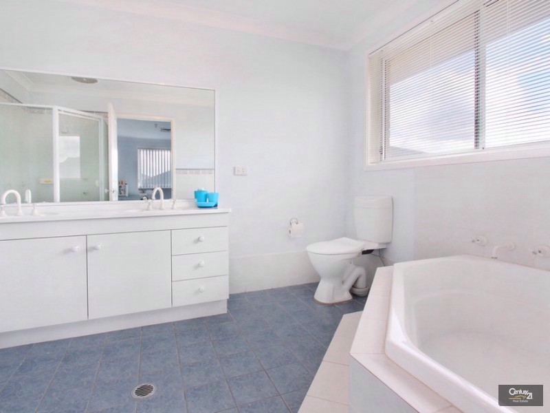 8 Langholm Court, Kellyville NSW 2155