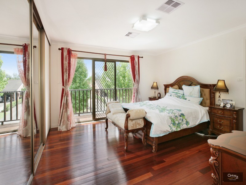 25 Battlement Crescent, Castle Hill NSW 2154