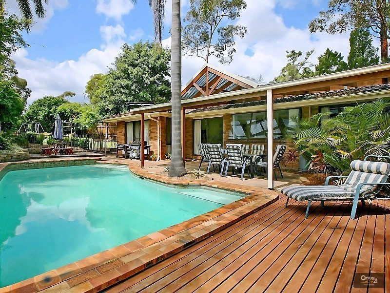 3 Bracken Fell Close, Castle Hill NSW 2154