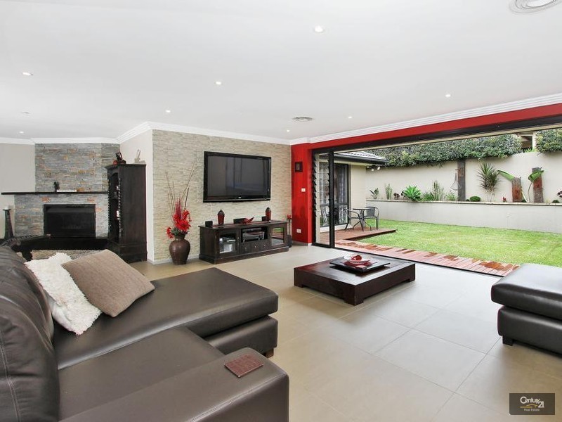 16 Brandon Grove, Kellyville NSW 2155