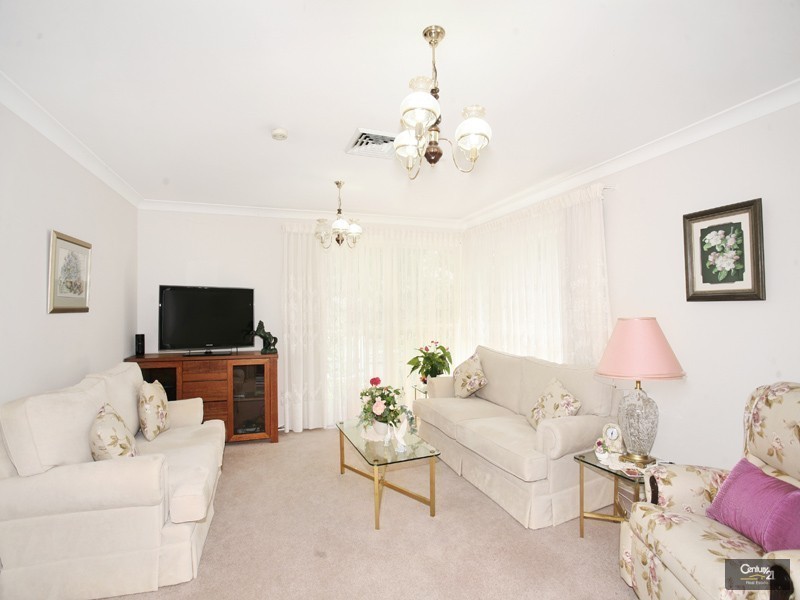 2/10 Kerrs Road, Castle Hill NSW 2154