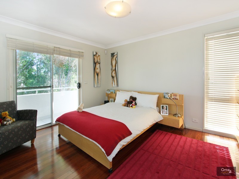 2 Roxburgh Crescent, Stanhope Gardens NSW 2768