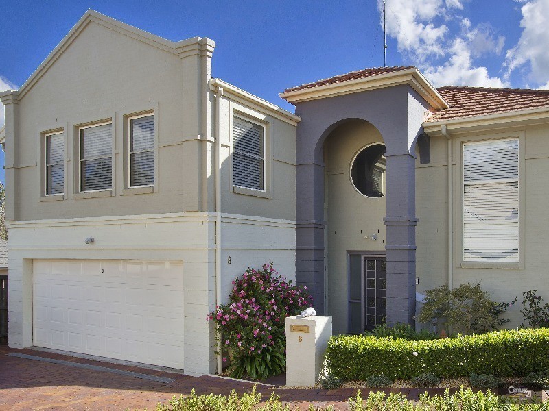 8 Government Farm Crescent, Castle Hill NSW 2154