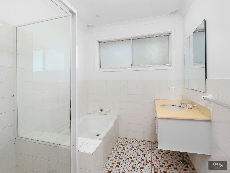 209 Excelsior Ave, Castle Hill NSW 2154