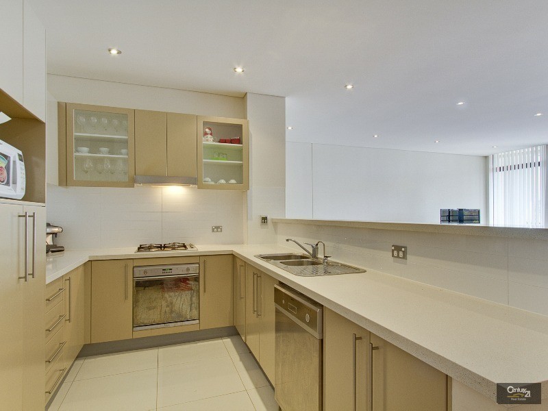 65/2-4  Purser Avenue, Castle Hill NSW 2154