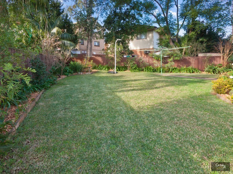 33 Jacaranda Avenue, Baulkham Hills NSW 2153