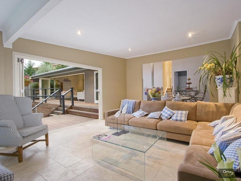 40  Greenbank Drive, Glenhaven NSW 2156