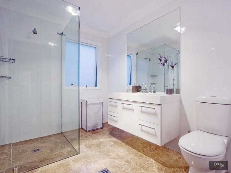 40  Greenbank Drive, Glenhaven NSW 2156