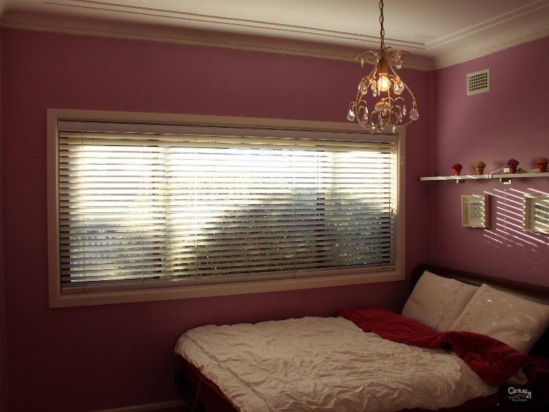 43  Yvonne Street, Seven Hills NSW 2147