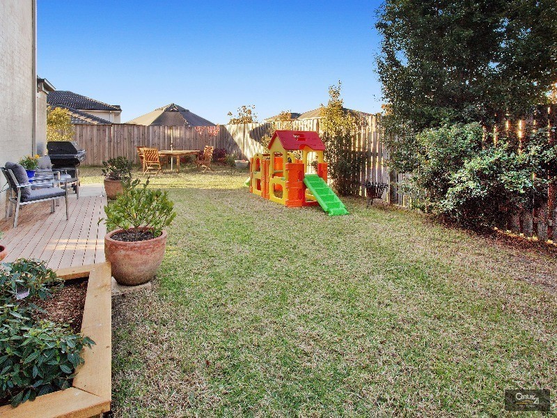 18 Ashtead Parade, Stanhope Gardens NSW 2768