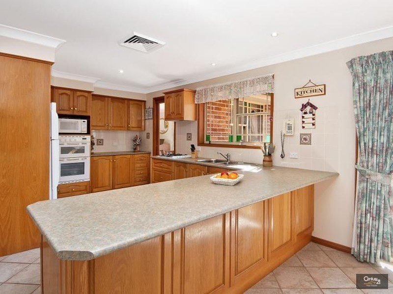 2 Kincraig Court, Castle Hill NSW 2154