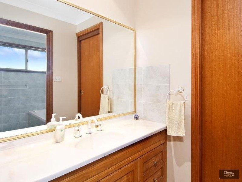 2 Kincraig Court, Castle Hill NSW 2154