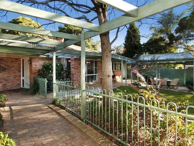 5 Azalea Grove, Castle Hill NSW 2154