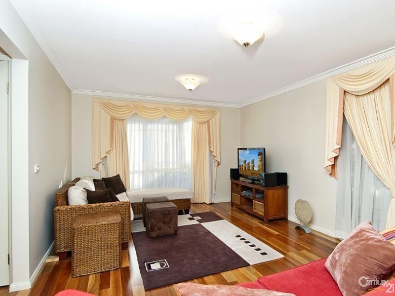 4  Longley Place, Castle Hill NSW 2154