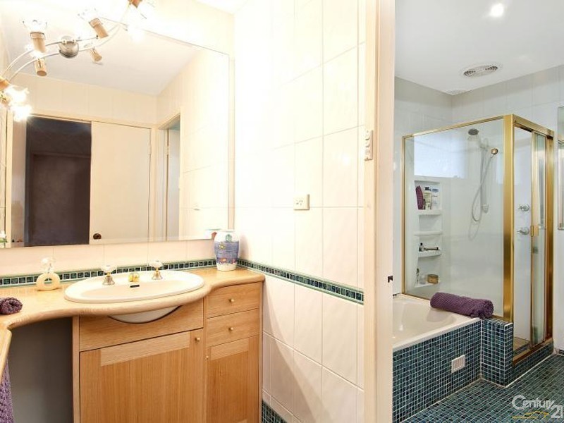 2  Kathleen Avenue, Castle Hill NSW 2154