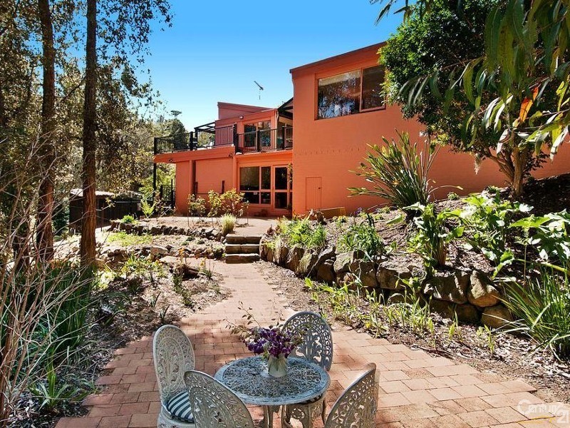 33 Willow Drive, Baulkham Hills NSW 2153