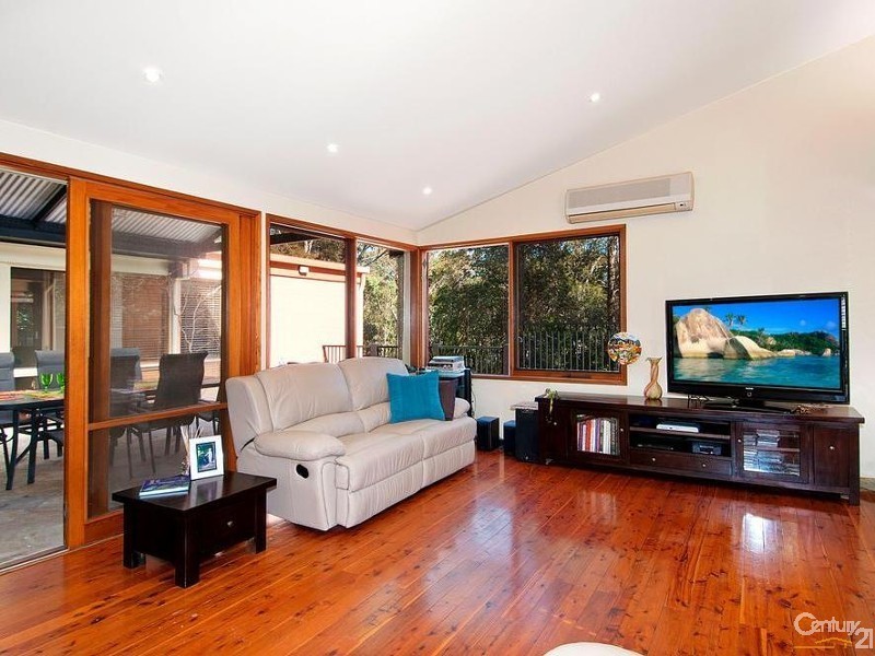 33 Willow Drive, Baulkham Hills NSW 2153