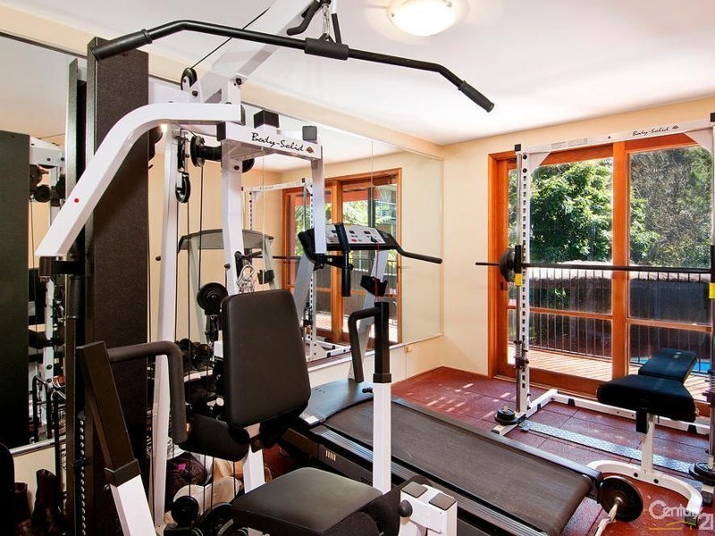 33 Willow Drive, Baulkham Hills NSW 2153