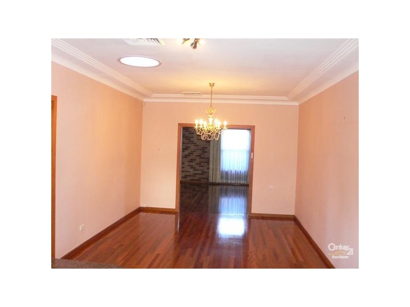 25 Lisa Cres, Castle Hill NSW 2154