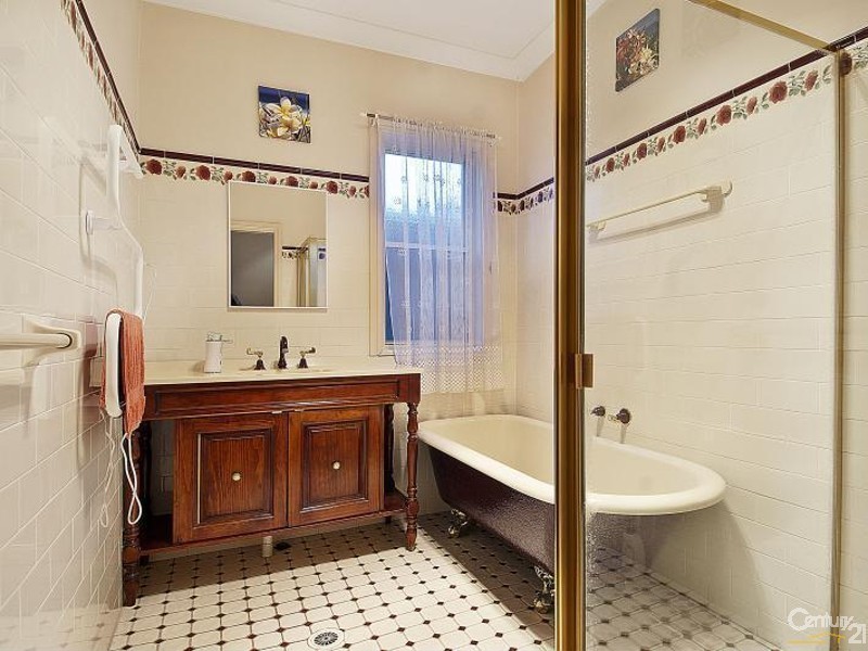 1 Horwood Avenue, Baulkham Hills NSW 2153