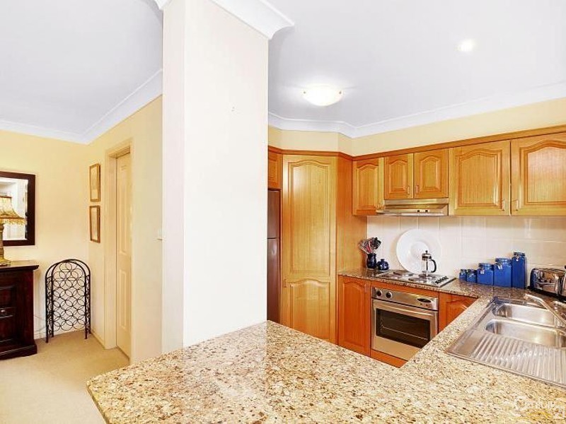 6/4-8  Kerrs Road, Castle Hill NSW 2154
