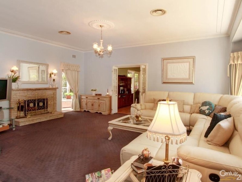 9  Araluen Place, Glenhaven NSW 2156