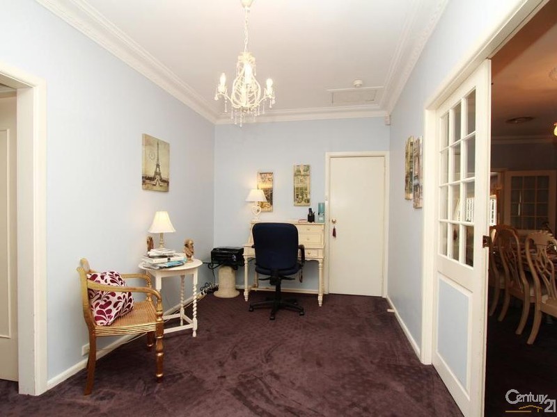 9  Araluen Place, Glenhaven NSW 2156