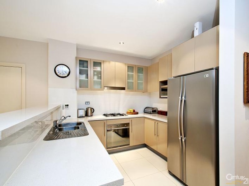 2/2-4  Purser Avenue, Castle Hill NSW 2154