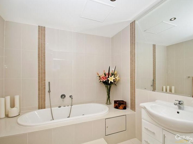 2/2-4  Purser Avenue, Castle Hill NSW 2154