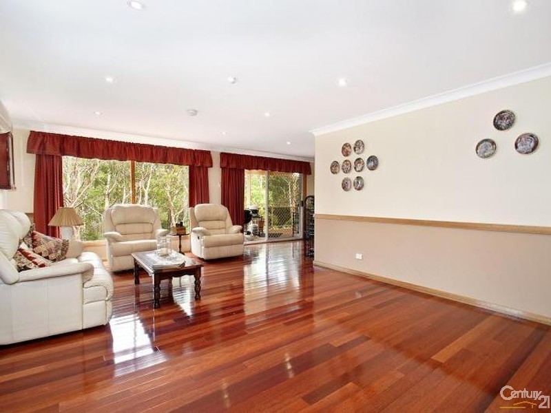 30 Galahad Crescent, Castle Hill NSW 2154