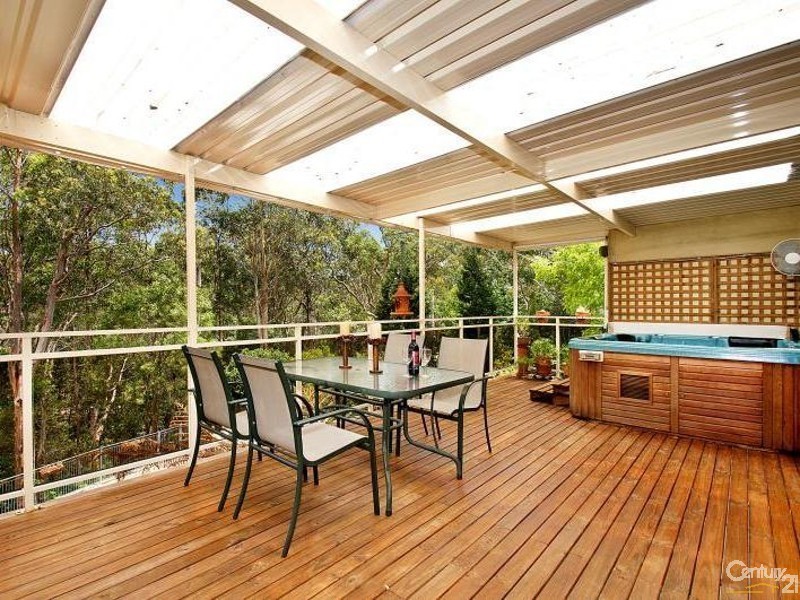 30 Galahad Crescent, Castle Hill NSW 2154