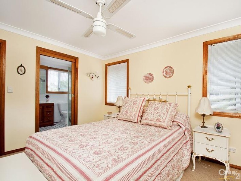 30 Galahad Crescent, Castle Hill NSW 2154