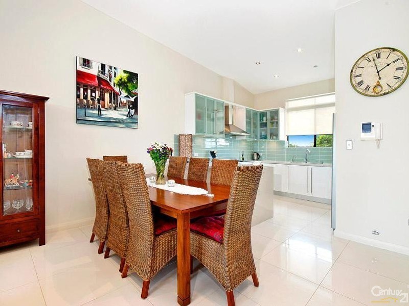 95/2-4 Purser Avenue, Castle Hill NSW 2154