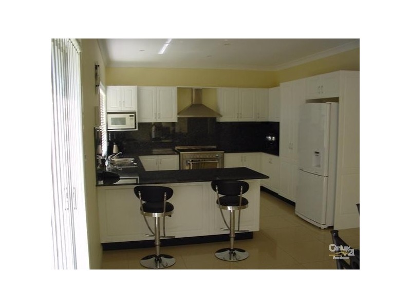 3 Glamis Pl, Castle Hill NSW 2154