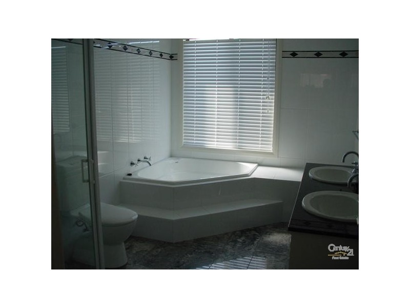 3 Glamis Pl, Castle Hill NSW 2154