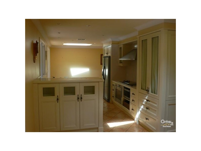 36 Woodhill St, Castle Hill NSW 2154