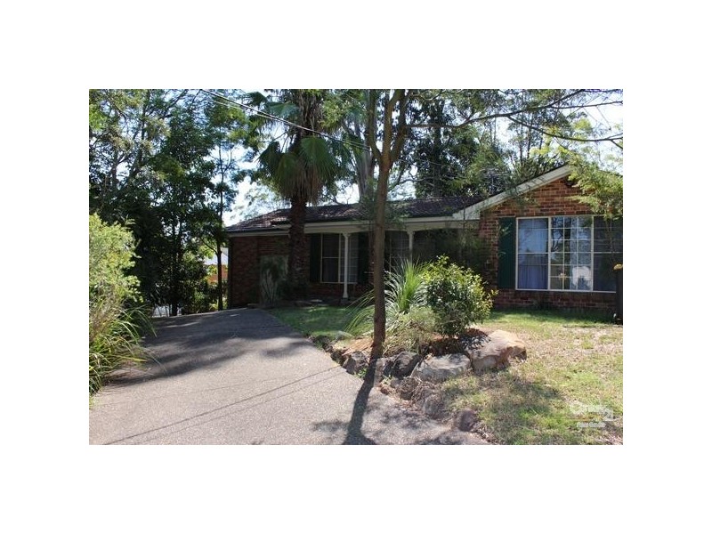 7 Dan Cres, Castle Hill NSW 2154