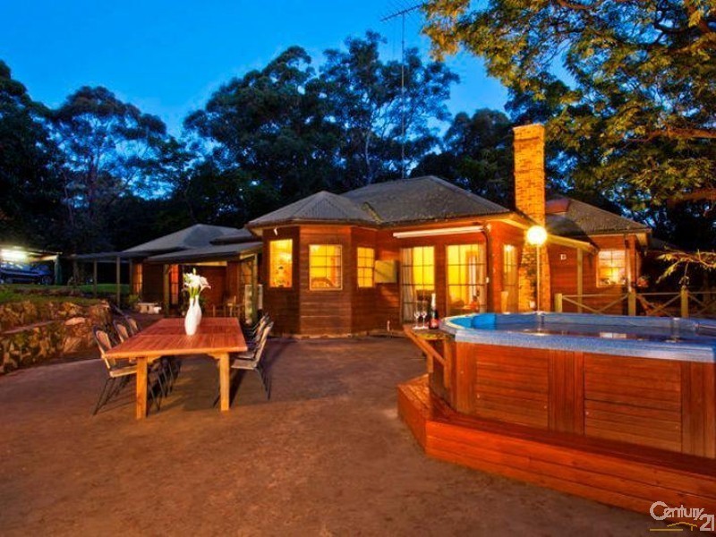 77 Castle Hill Road, West Pennant Hills NSW 2125