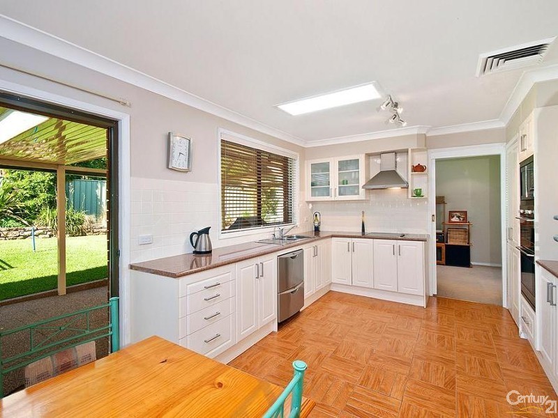 30 Naomi Street North, Baulkham Hills NSW 2153