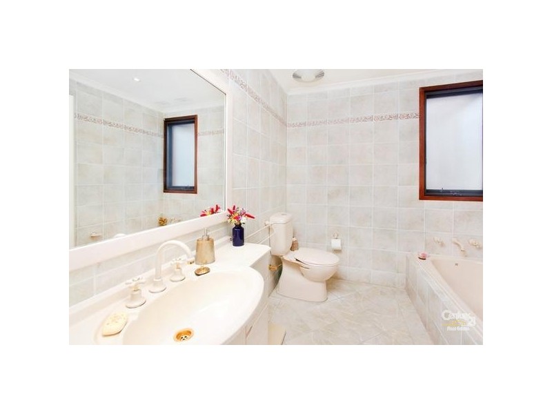 6 Mornington Ave, Castle Hill NSW 2154