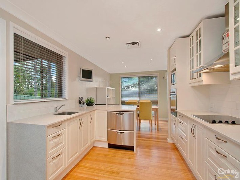 17 Nungeroo Avenue, Jamisontown NSW 2750