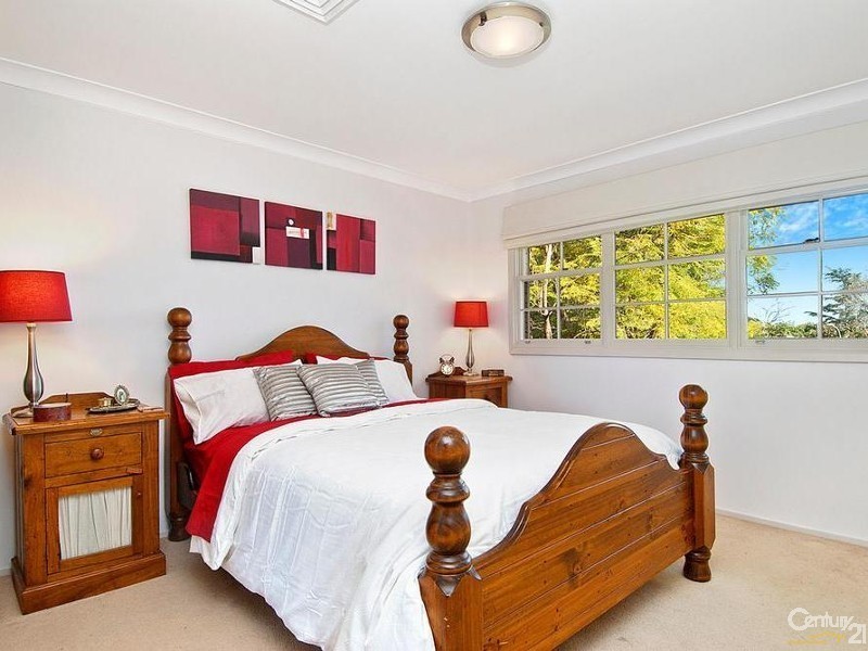 27 Chapman Avenue, Castle Hill NSW 2154