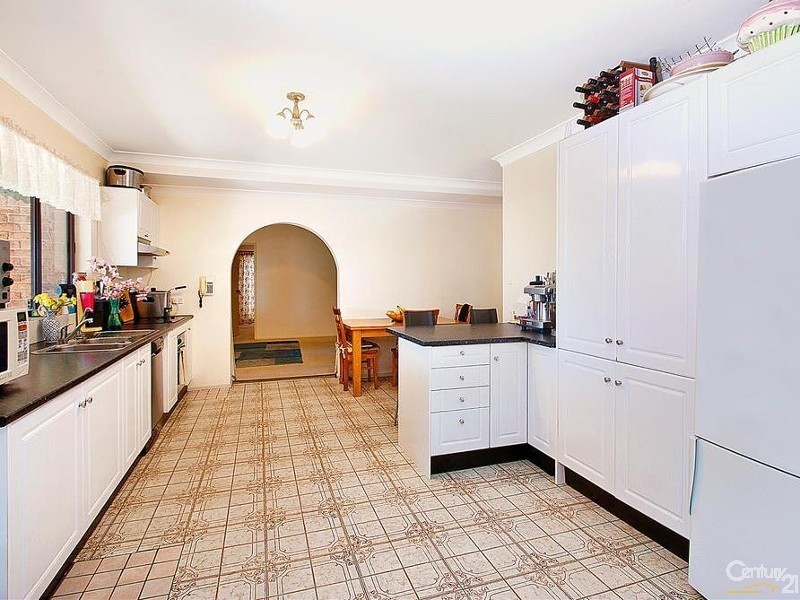 52 Fishburn Crescent, Castle Hill NSW 2154