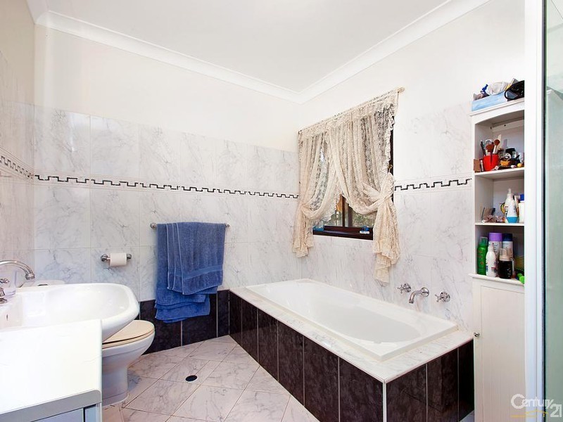 52 Fishburn Crescent, Castle Hill NSW 2154