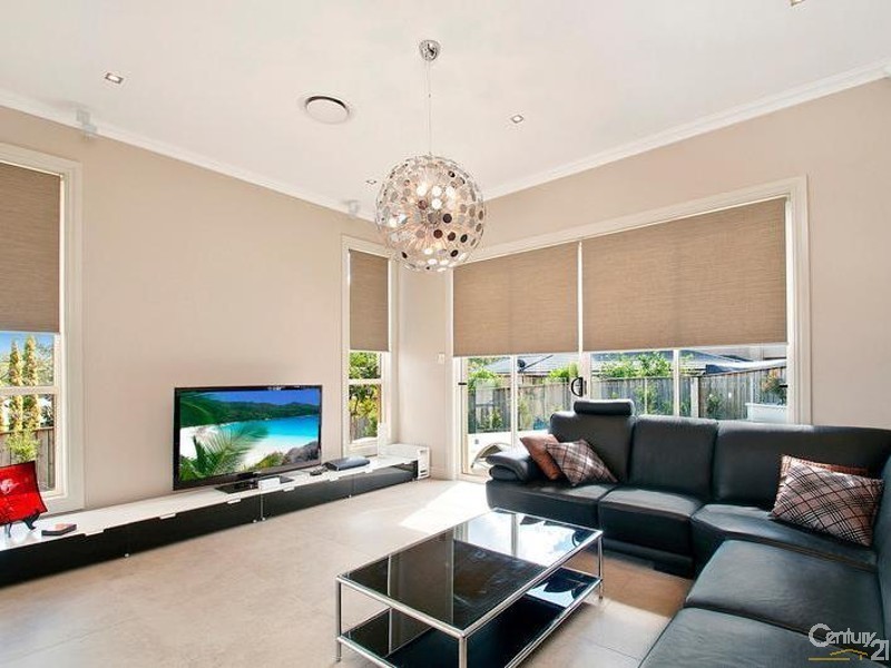 21 Brae Place, Castle Hill NSW 2154