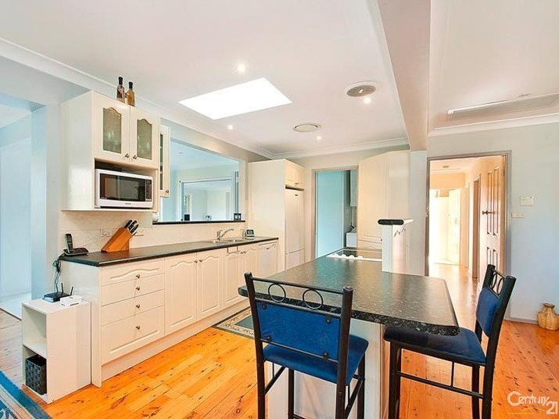 11 Woodhill St, Castle Hill NSW 2154