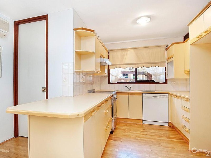 2 Langdon Road, Baulkham Hills NSW 2153