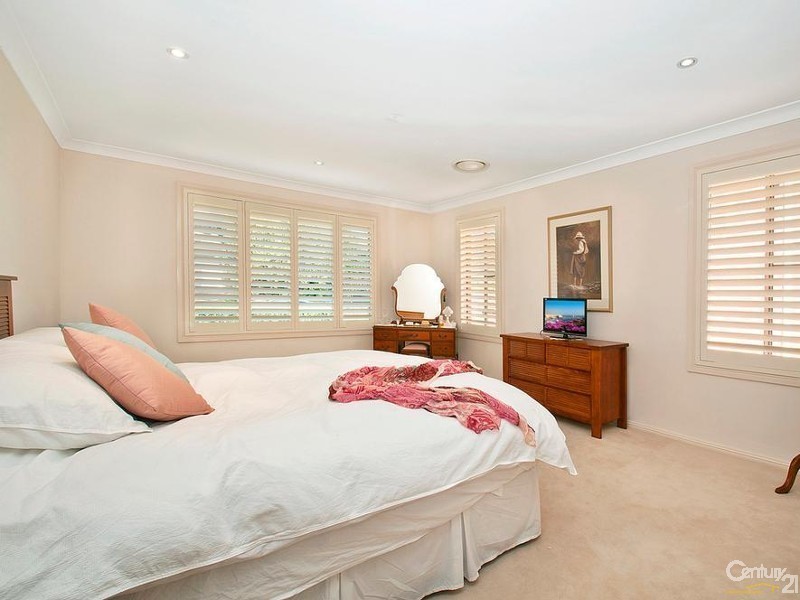 10 Finchley Place, Glenhaven NSW 2156