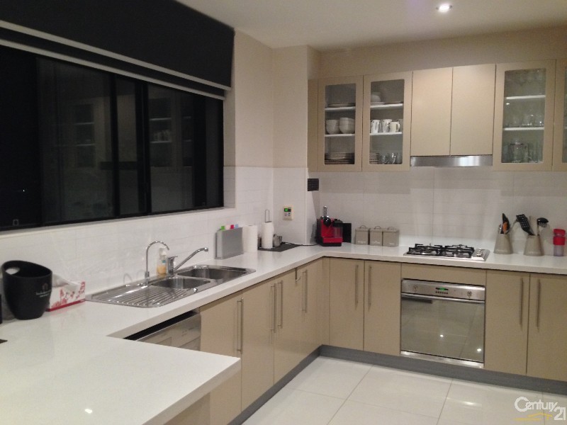 12/2-4 Purser Ave, Castle Hill NSW 2154